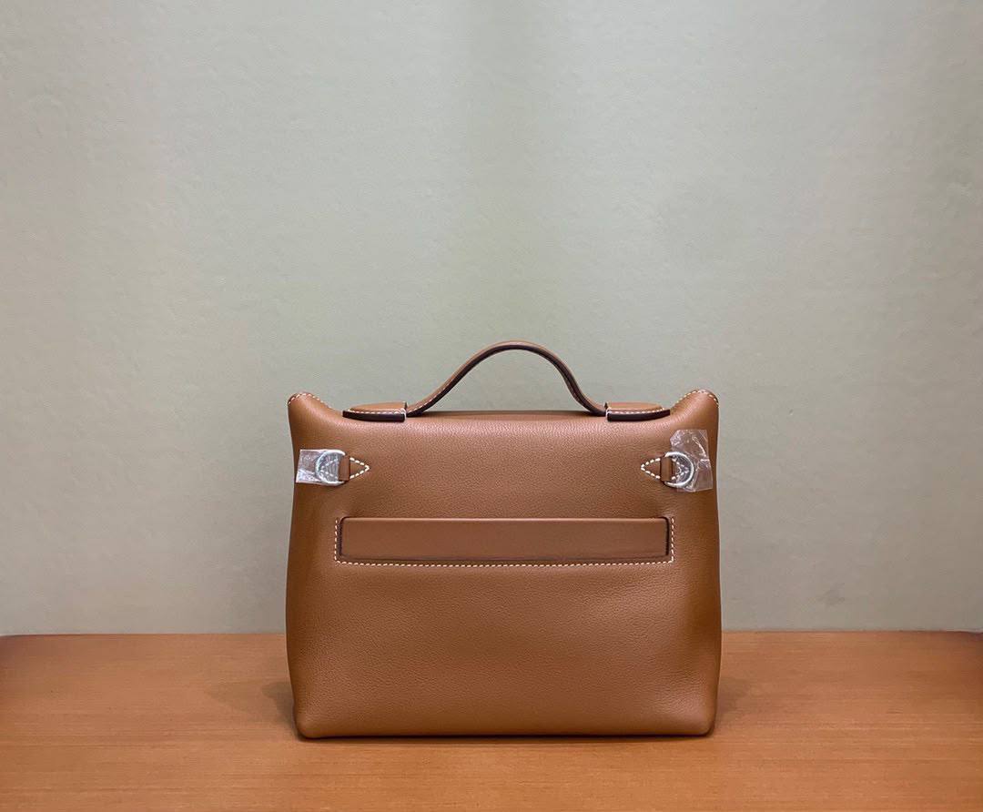 Hermes
maroon / etoupe / brown

Single rolled leather top handle

Classic, elegant and timeless🙂‍↔️

For Price 👇 WhatsApp✅
0568585901 
0507557372
0552275751 Owner Zain 👌

Zain325
♥️♥️♥️