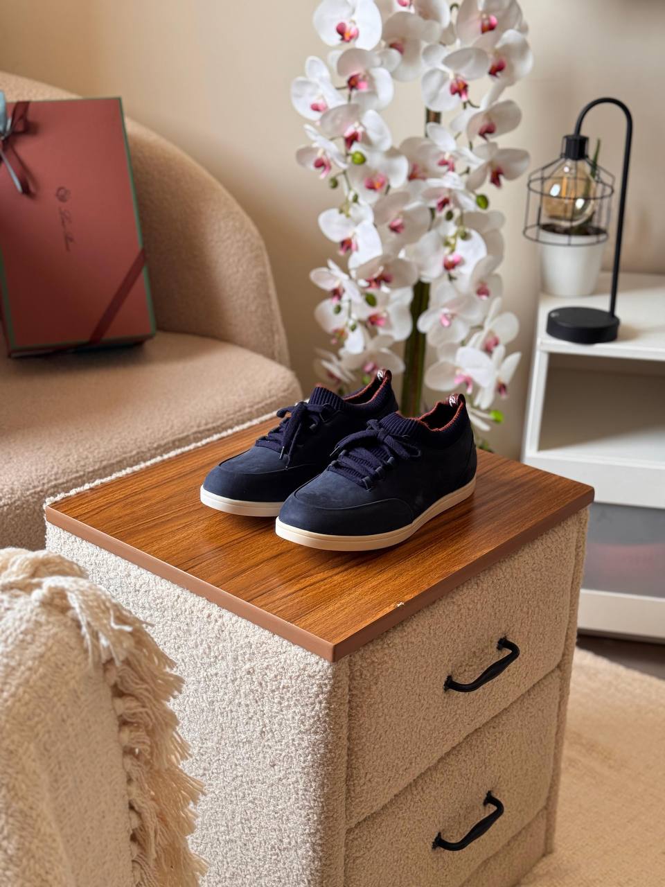 LORO PIANA
*360 LP*
*AAA QUALITY*
*size: 40 to 46 
450 dhs🪙💚

Zain185
♥️♥️♥️