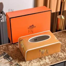 130 dhs

 With box
🎁🎁🎁

Zain205
♥️♥️♥️