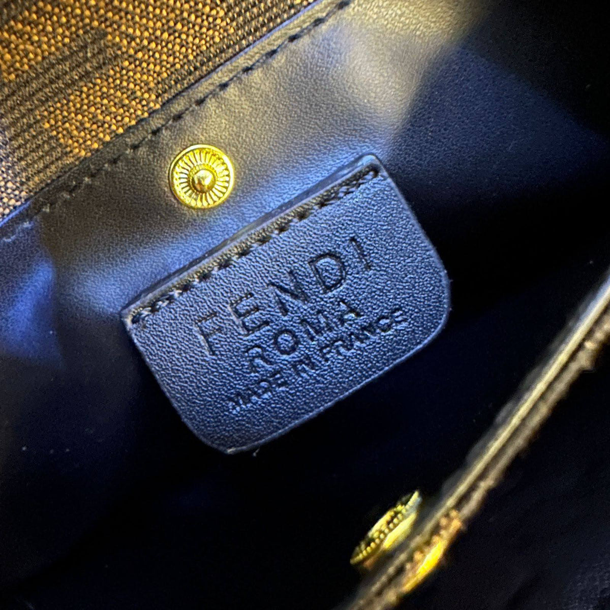FENDI 

COPY ONE 

NEW CAME 
170 dhs🇦🇪🇦🇪🇦🇪

Zain295
♥️♥️♥️