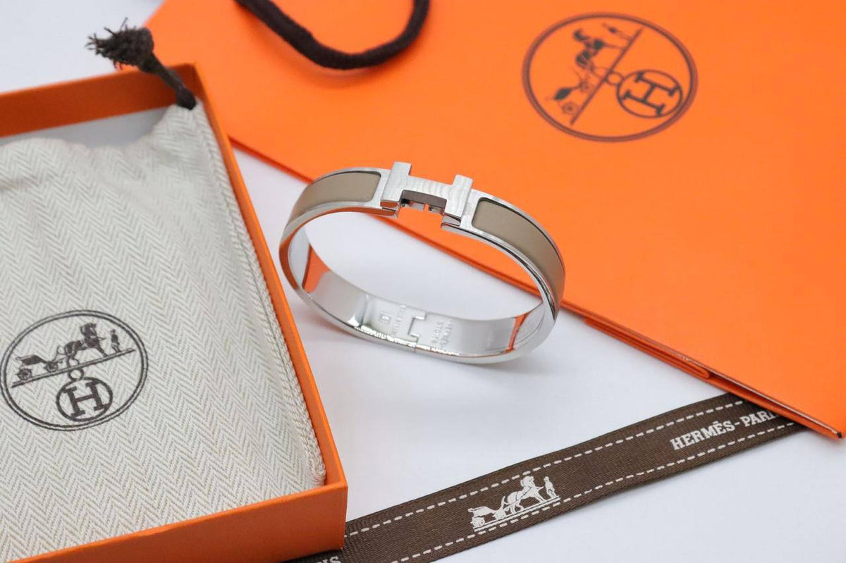 Hermes

Master Bracelet

110 dhs🇦🇪🇦🇪🇦🇪

Zain33
♥️♥️♥️