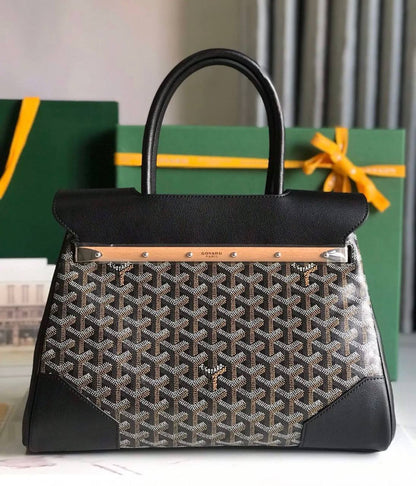 GOYARD NEW CAME COPY ONE 

135 dhs

Zain39
♥️♥️♥️