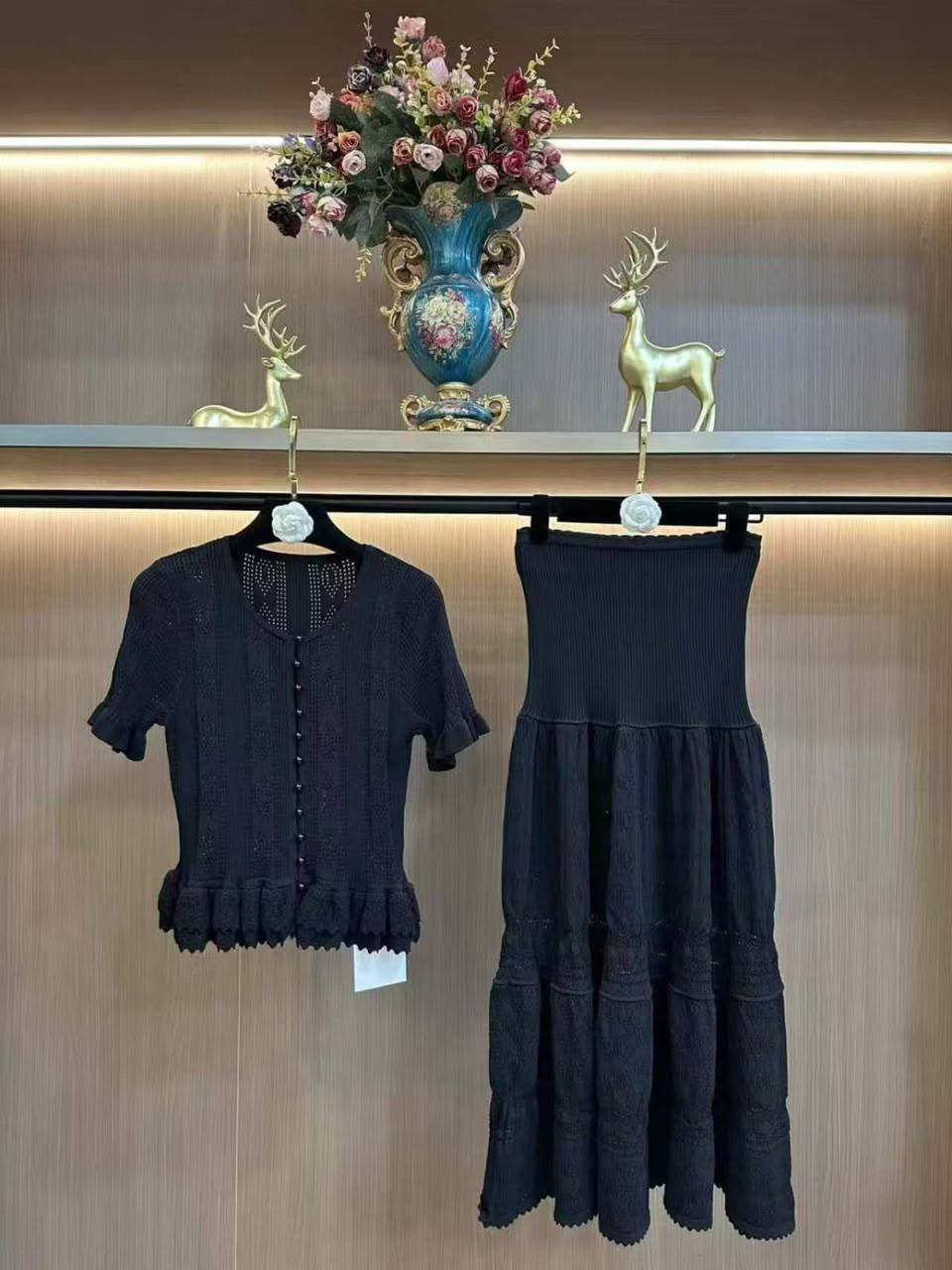 *New collections*                                                
SANDRO

Super Master quality

Sizes: S M L X

630 dhs🇦🇪🇦🇪

Zain308
♥️♥️♥️