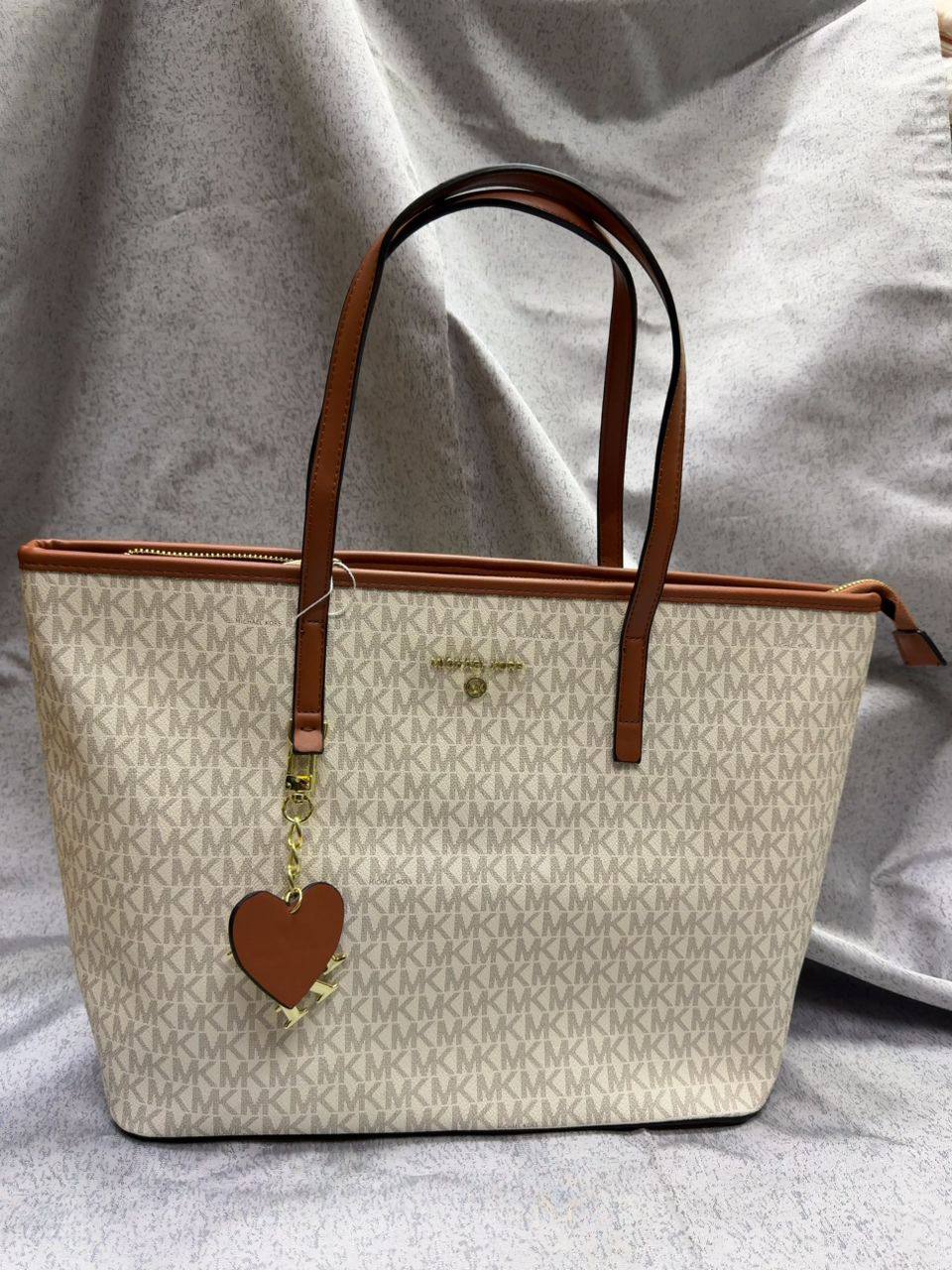 MK

90 dhs💓

size：42cm
Good quality

Zain35
♥️♥️♥️