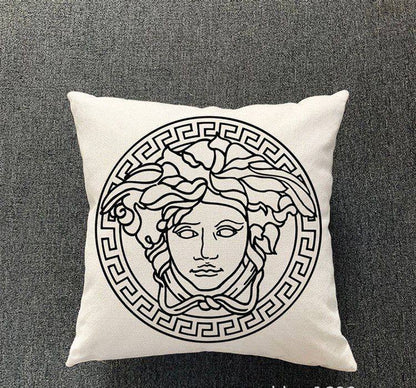 Brand 
High quality 
Pillow cover 
Velvet 100%
Size 50*50
50 dhs🪙🌨️

Zain99
♥️♥️♥️