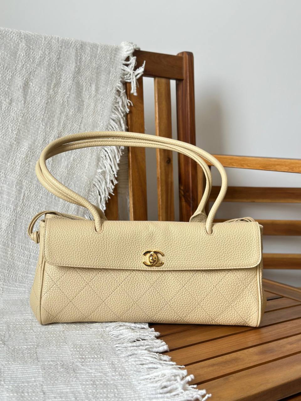 Chanel S26 Shopping Small Tote🥰
*Available In All Colors✅*
*VIP Quality✨*
For Price 👇 WhatsApp✅
0568585901 
0507557372
0552275751 Owner Zain 👌

Zain317
♥️♥️♥️