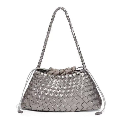 BOTTEGA VENETA 
120 dhs🇦🇪🇦🇪
34cm

Zain161
♥️♥️♥️
