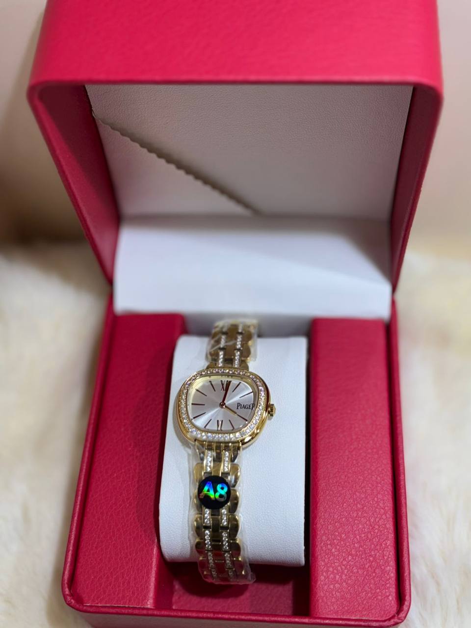 Rolex watch 
for ladies good quality 
260 dhs✅

Zain59
♥️♥️♥️