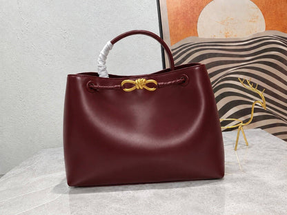 BOTTEGA

 COPY ONE 
RESTOCK 
155 dhs🇦🇪🇦🇪

Zain39
Zain295
Zain17
♥️♥️♥️