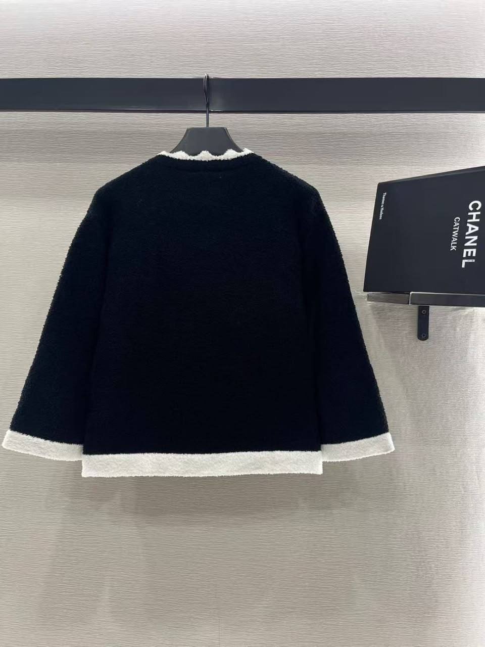 *New collections*                                                
*CHANEL*
*Super Master quality*
*Sizes: S M L* 

530 dhs🇦🇪🇦🇪

Zain308
♥️♥️♥️