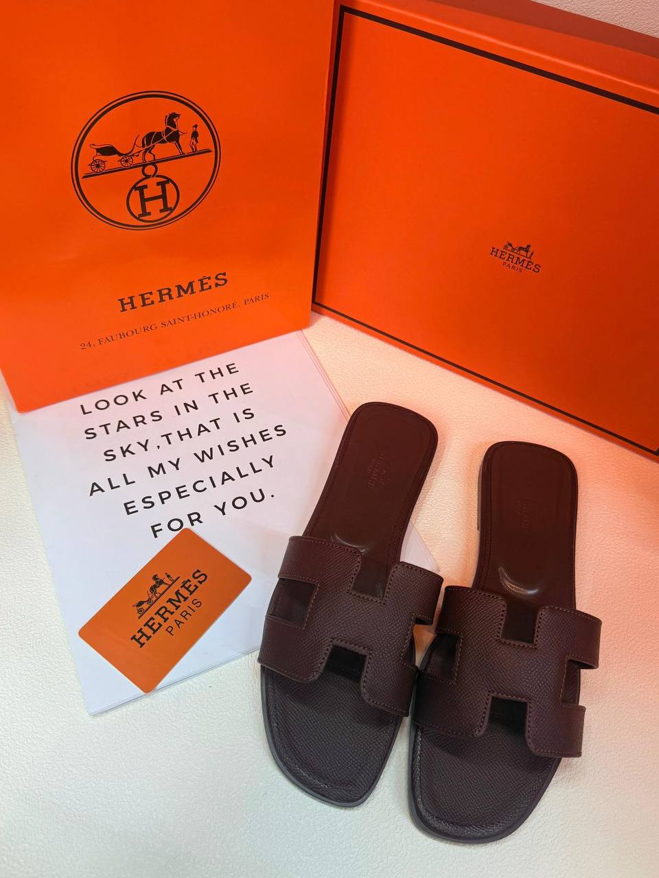 Hermes
Size 36 to 41
75 dhs✅

Zain236
♥️♥️♥️