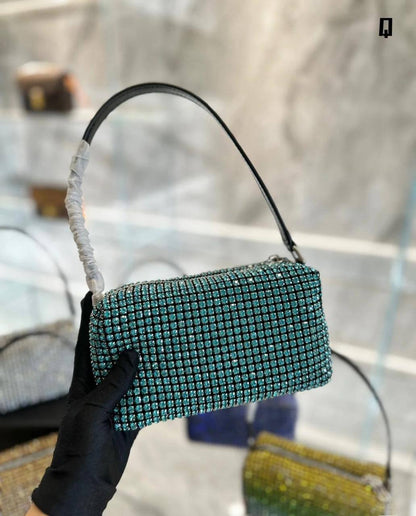 🎉 Offer 🎊 Harrods / Wang
good quality 
Size: 29 ~ 18 *15 cm
50 dhs🪙🖤
Limit Stock

Zain115
♥️♥️♥️