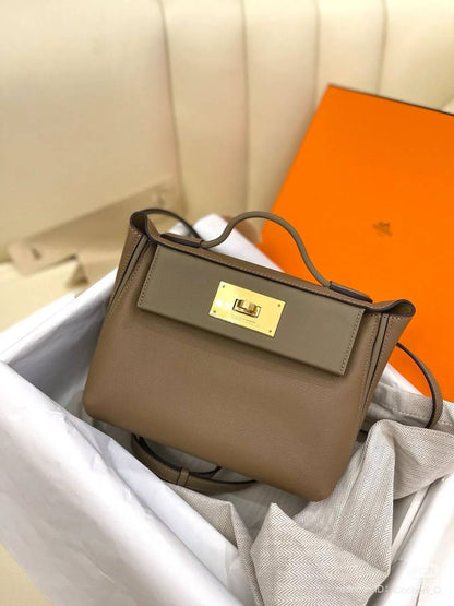 Hermes
Master Bags
For Price 👇 WTSP Text Zain 0568585901

Zain111
♥️♥️♥️