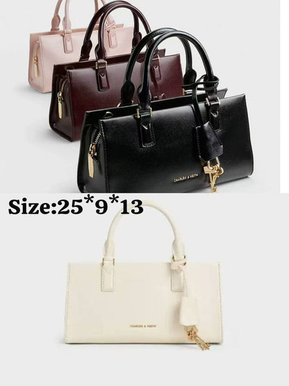 CK

100 dhs🪙🌺

with box
🎁🎁🎁

Super high quality
CHARLES &KEITH

Zain07
♥️♥️♥️