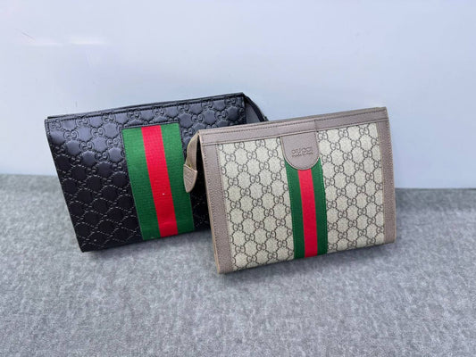 Pouch

65 dhs🪙🖤

Zain114
♥️♥️♥️