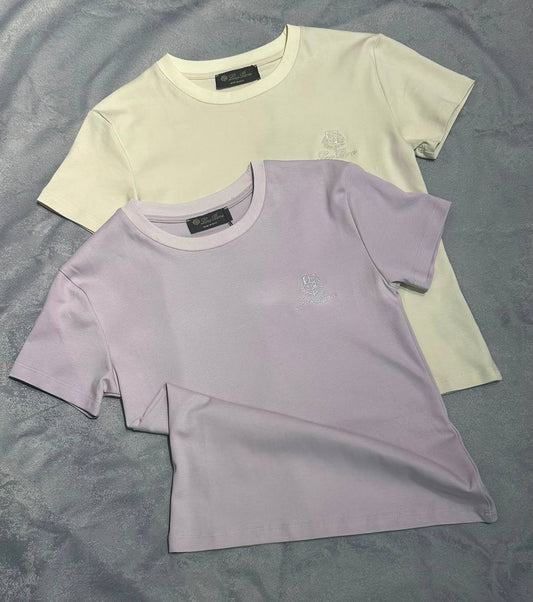 LORO PIANA
Women’s Tshirt 
Master Quality 
SML
250 dhs✅

Zain276
♥️♥️♥️