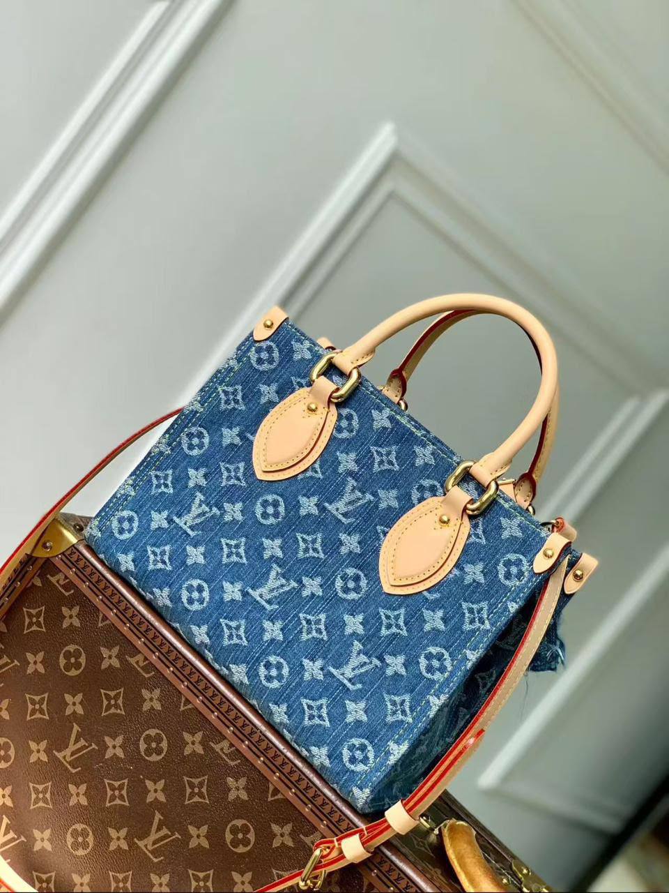 LV 

Size 25cm
AAA QUALITY 

For Price 👇 WhatsApp✅
0568585901 
0507557372
0552275751 Owner Zain 👌

Zain274
♥️♥️♥️