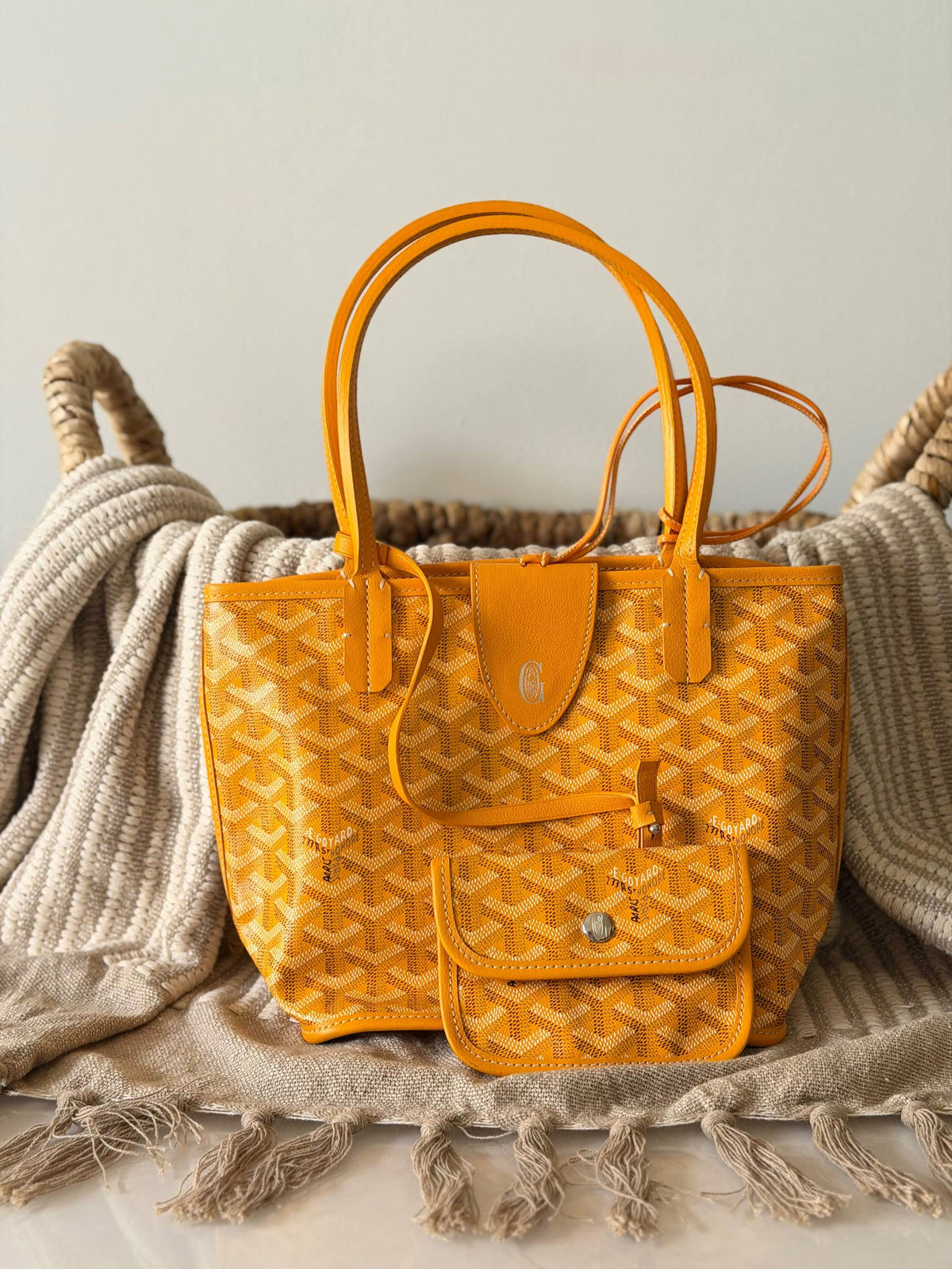 Goyard 
Vipp quality 
Size: 21 cm

For Price 👇 WhatsApp✅
0568585901 
0507557372
0552275751 Owner Zain 👌

Zain315
♥️♥️♥️
