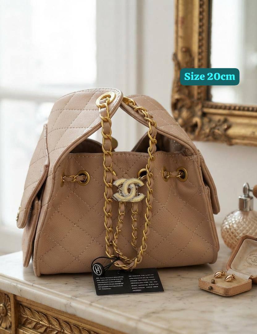 Chanel
Good quality 
with box 
120 dhs✅

Zain186
♥️♥️♥️