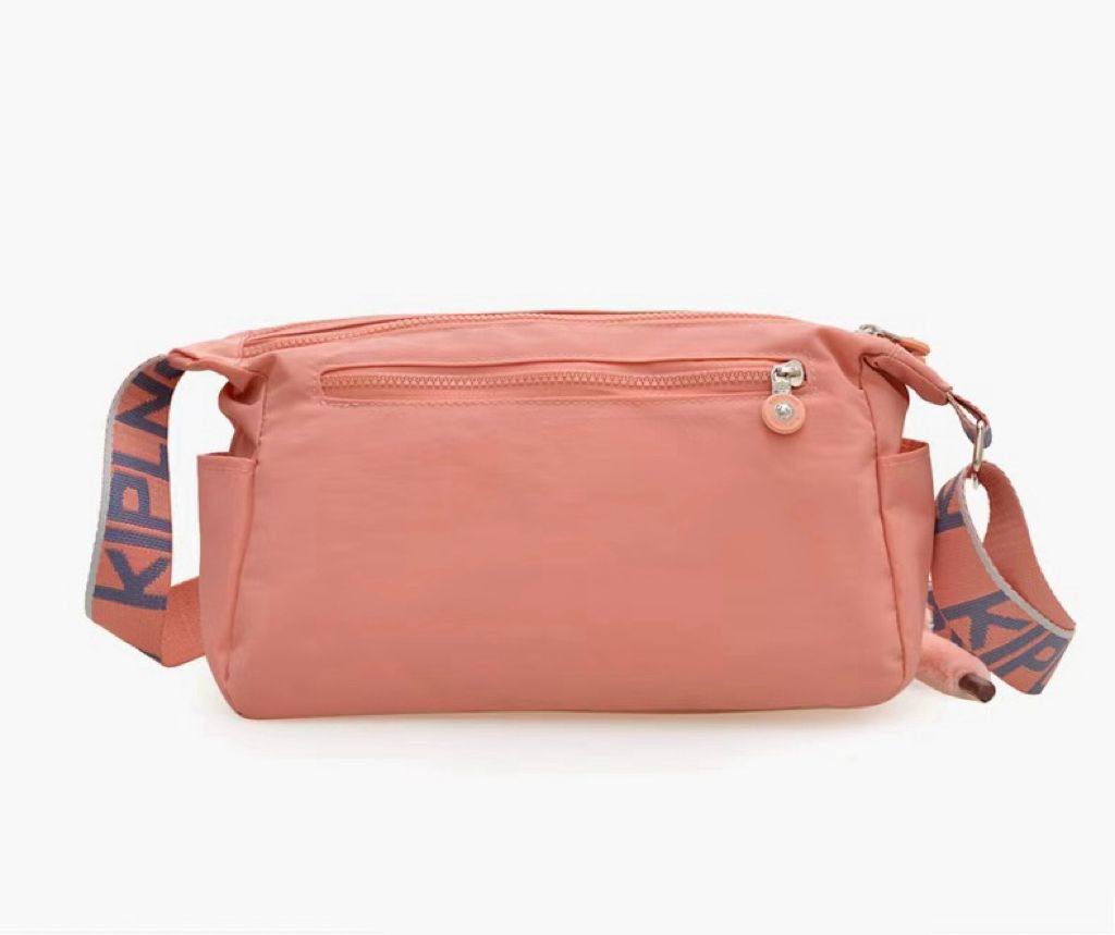 KIPLING 
GOOD QUALITY
55 dhs✅

Zain39
♥️♥️♥️