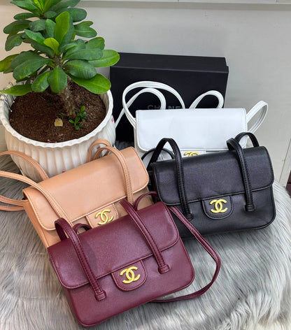Chanel
SIZE……….  22CM
95 dhs✅
with BOX

Zain244
♥️♥️♥️