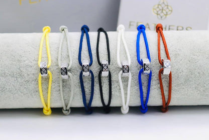 Bracelet 
55 dhs💓
+Box and paper bag🎁

Zain33
♥️♥️♥️