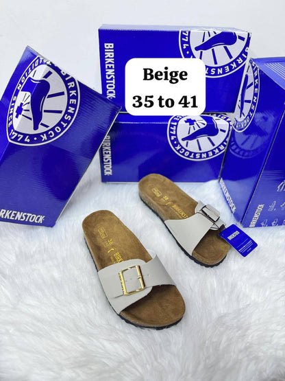 Birkenstock
💯high quality
Size 36-37-38-39-40-41

105 dhs✅

Zain21
♥️♥️♥️