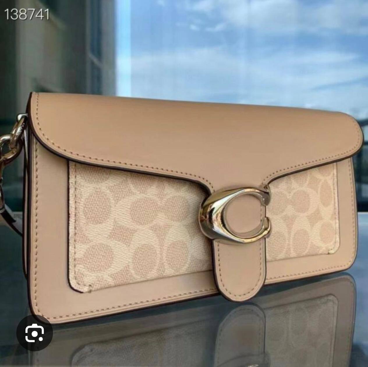 Coach
good quality 
100 dhs🌺

Zain200
♥️♥️♥️