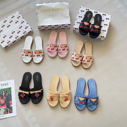 Coach
95 dhs🪙🌨️ 
high quality 
Size35-41

Zain26
🌨️🌨️🌨️