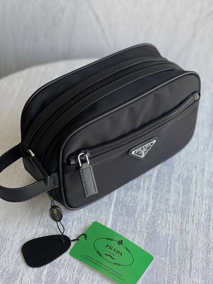 PRADA
Wash Bag
Master Quality


Size 22cm —Price 350 dhs🇦🇪
Size 26cm —Price 410 dhs🇦🇪

Zain179
♥️♥️♥️