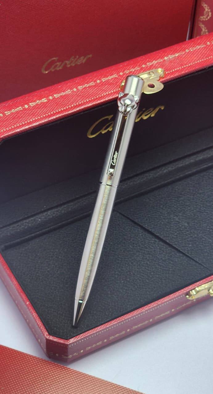 Cartier 
pen master quality 
with box and paper bag 
🎁🎁🎁

95 dhs💓


Zain59
♥️♥️♥️