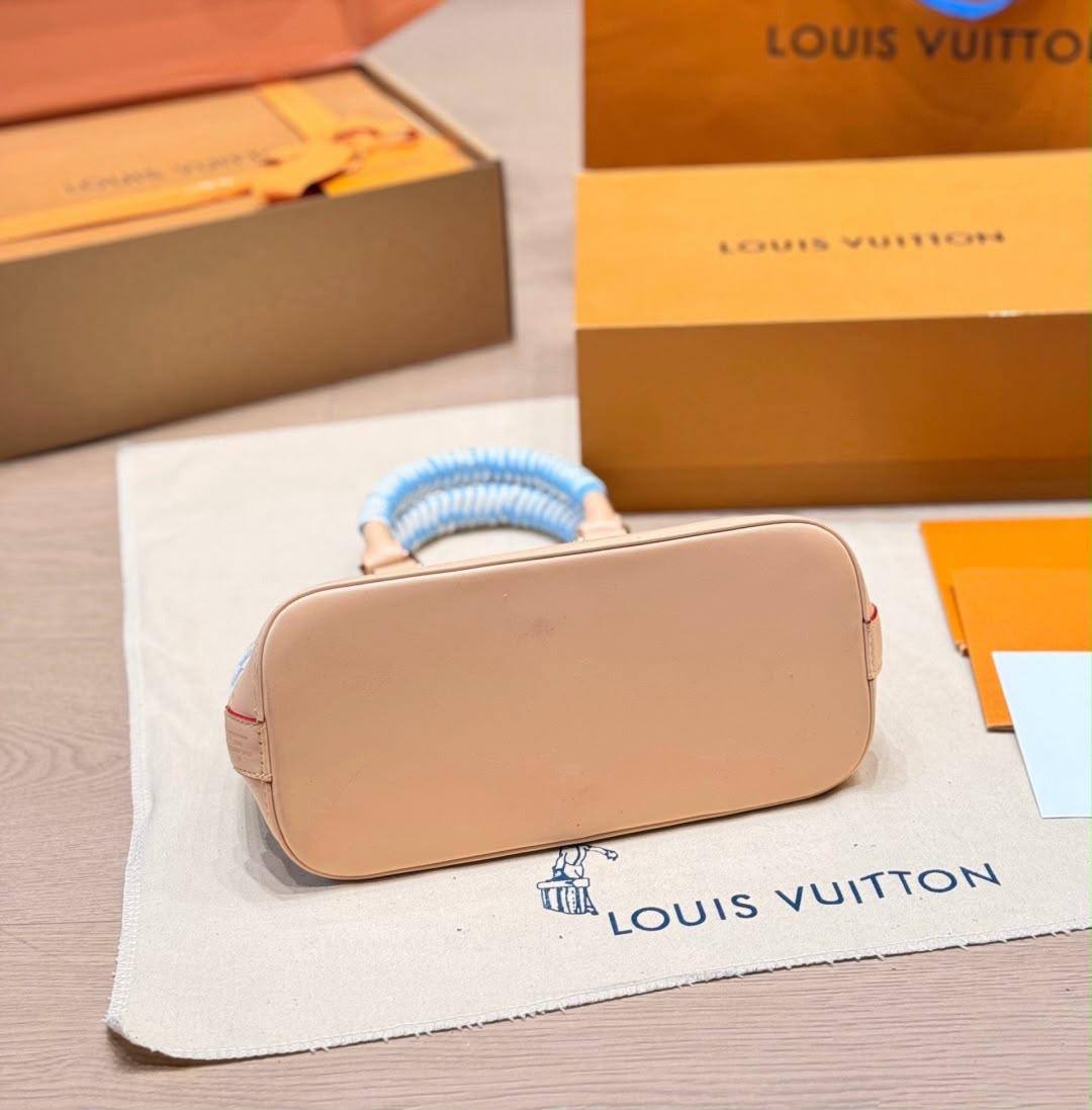 LV ALMA 
NEW DESIGN MINI SIZE MASTER QUALITY 
210 dhs🇦🇪🇦🇪

Zain295
♥️♥️♥️