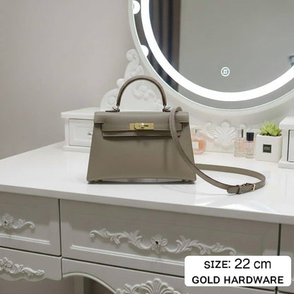 HERMES ᴋᴇʟʟʏ
ɢᴏʟᴅ ʜᴀʀᴅᴡᴀʀᴇ
ᴍᴀᴛᴛᴇ ʜᴀʀᴅ ʟᴇᴀᴛʜᴇʀ
ᴡɪᴛʜ ʟᴏɴɢ ʙᴇʟᴛ sᴛʀᴀᴘ
sɪᴢᴇ: 22 cm
ᴡɪᴛʜ BOX
🎁🎁🎁

90 dhs❤️

Zain31
♥️♥️♥️