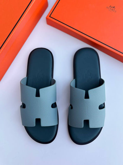 Hermes
110 dhs🪙💚
Size 40-46

Zain55
♥️♥️♥️