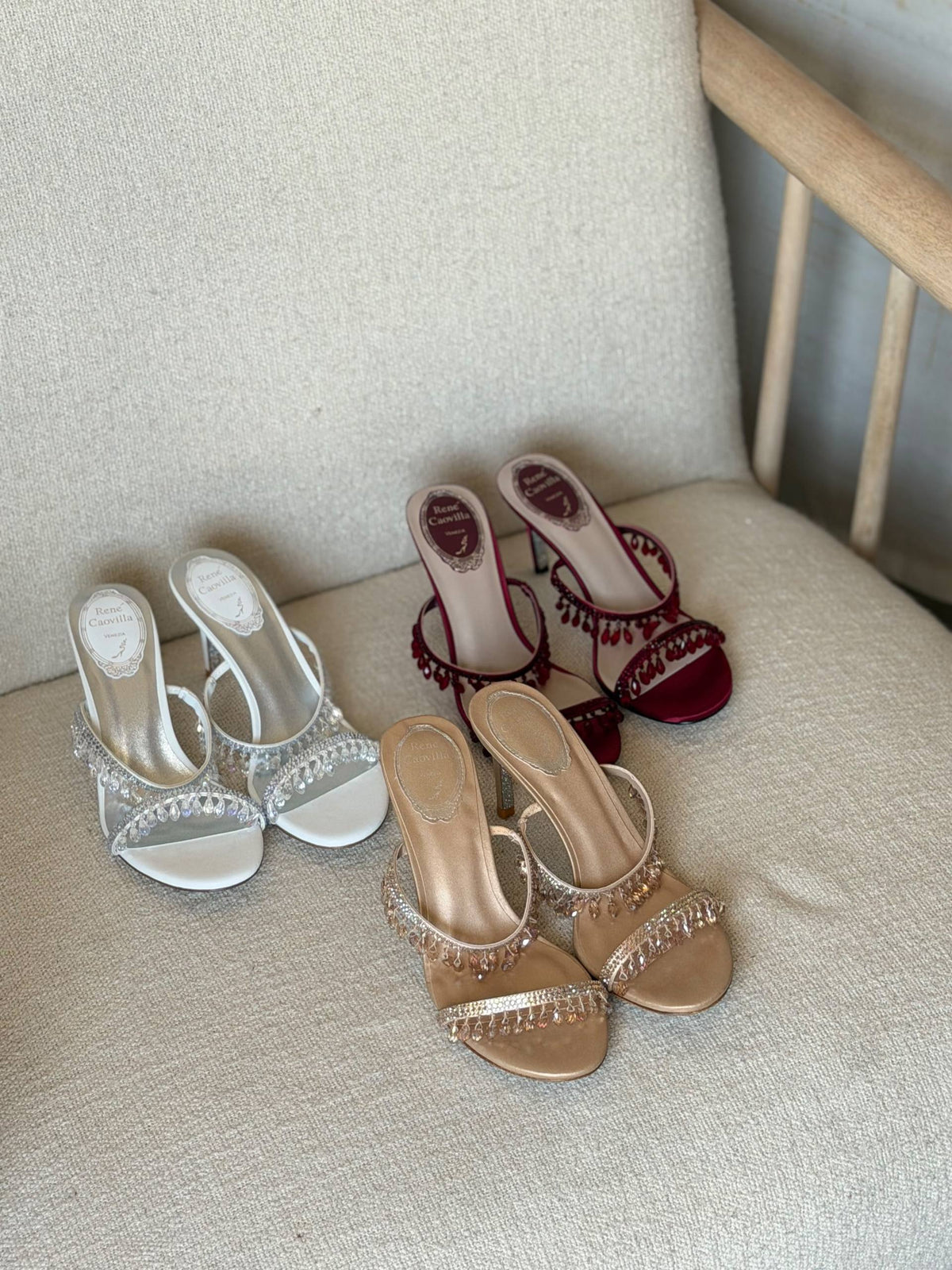RENE
QUALITY:SUPER MASTER

SIZE:36 TO 41😍🥰
500 dhs🇦🇪🇦🇪

Zain319
♥️♥️♥️