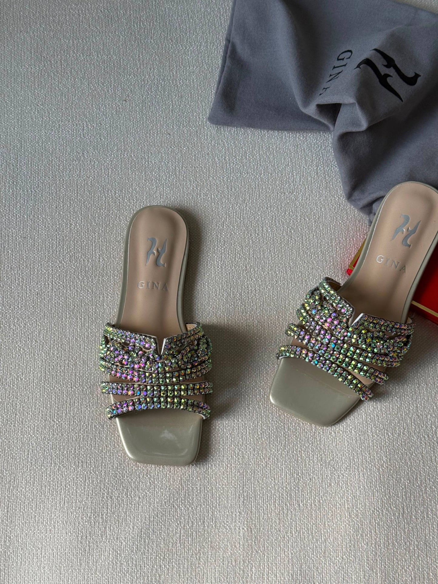 Gina
Super Master 
Size 36 to 41
450 dhs✅

Zain288
♥️♥️♥️