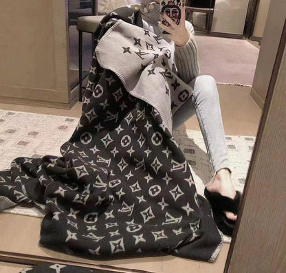 BLANKETS

100 dhs🇦🇪🇦🇪🇦🇪

SIZE: 130*150cm

Zain88
♥️♥️♥️