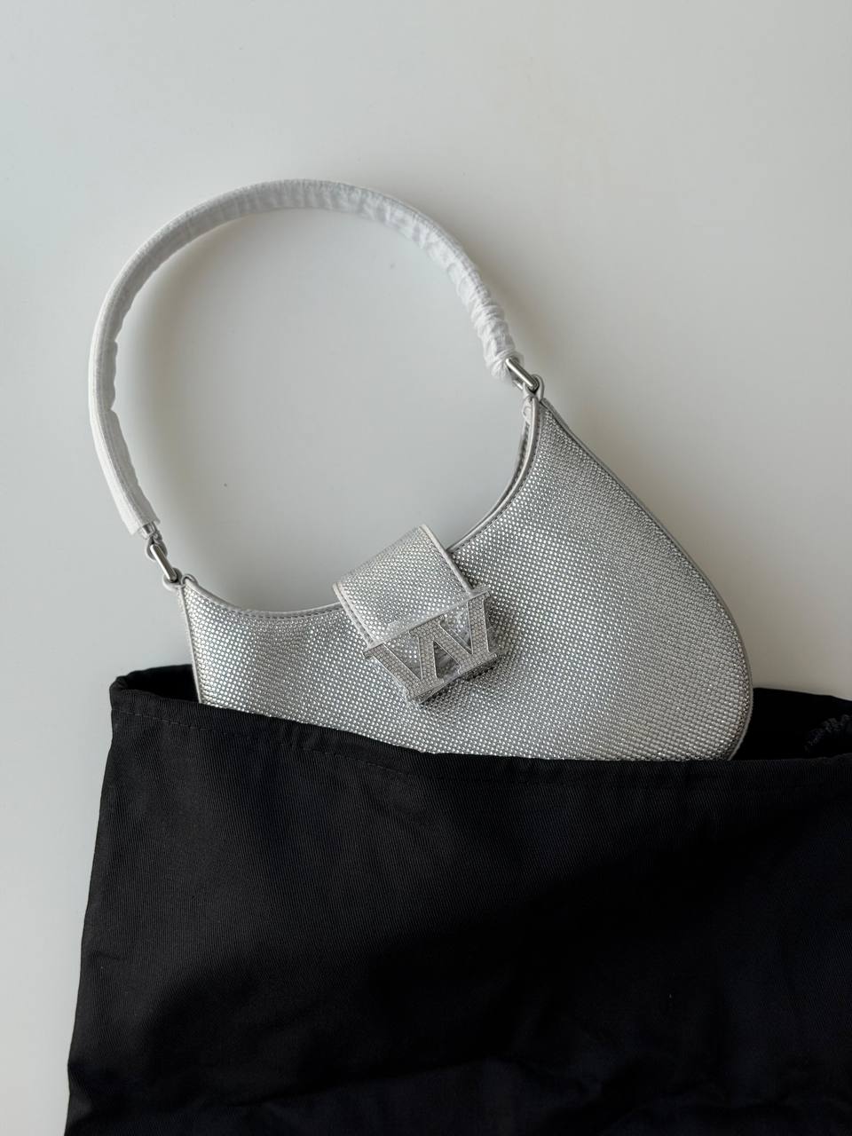 alexander wang
*vip quality*
*21CM*
*Available Now*
For Price 👇 WTSP Text Zain 0568585901

Zain257
♥️♥️♥️
