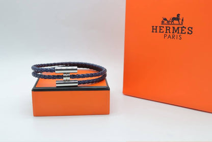 Bracelet
Hermes
60 dhs🇦🇪🇦🇪

Zain33
♥️♥️♥️