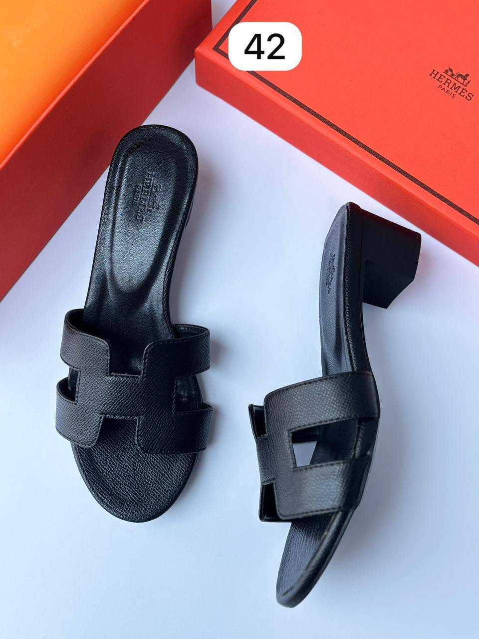Hermes
Size 36-41
110 dhs❤️

Zain30
♥️♥️♥️