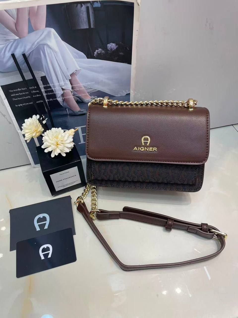 Aigner 

Withbox

110 dhs🇦🇪🇦🇪

Zain143
♥️♥️♥️