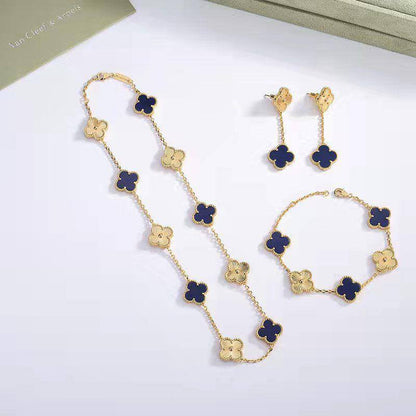 VCA
250 dhs🪙💕 SET 

Necklace Bracelet Earrings WITH Good Box And Paper Bag
🎁🎁🎁

Zain89
♥️♥️♥️