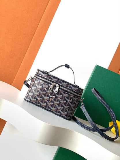 Goyard

95 dhs🇦🇪🇦🇪

With box
18 cm

Zain219
♥️♥️♥️