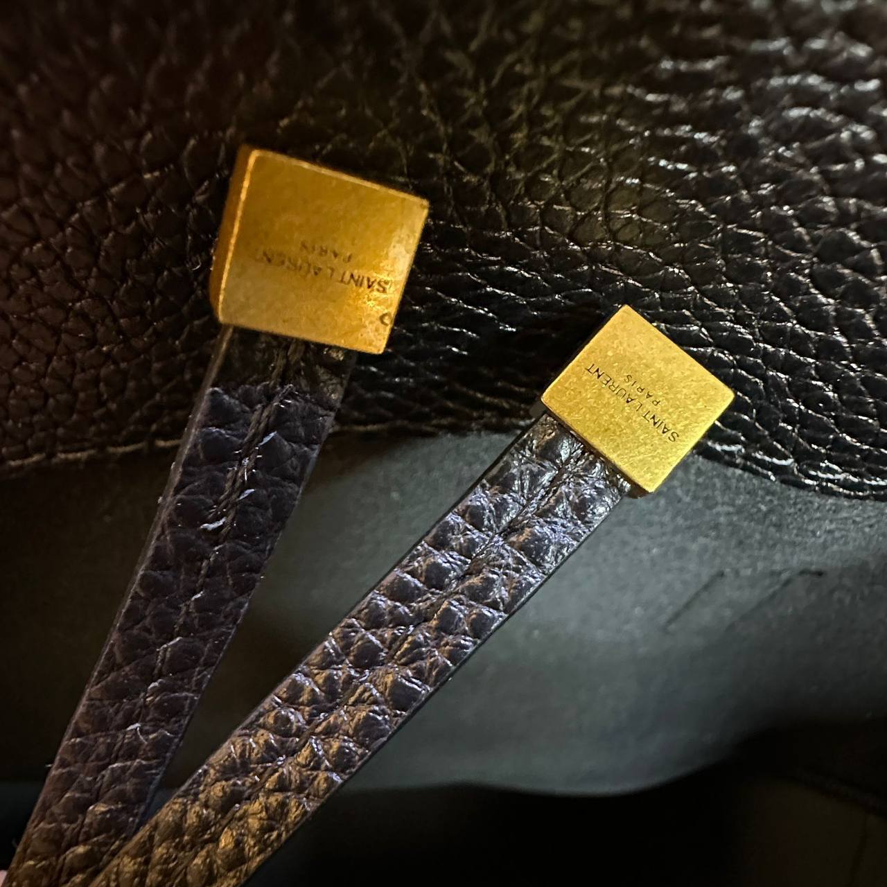 YSL 
MASTER COPY 
340 dhs🪙
leather 

Zain39
♥️♥️♥️