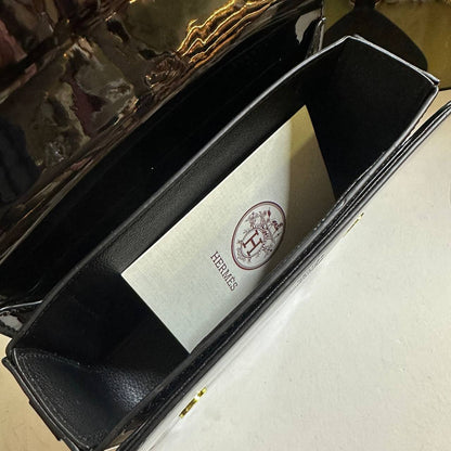 HERMES 

 HIGH QUALIT
 WITH BOX 
🎁🎁🎁

100 dhs✅

Zain295
♥️♥️♥️