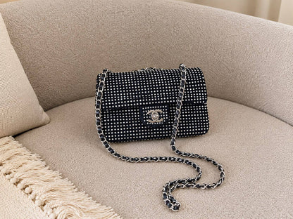 Chanel 
SUPER MASTER QUALITY
AVAILABLE

For Price 👇 WhatsApp✅
0568585901 
0507557372
0552275751 Owner Zain 👌

Zain322
♥️♥️♥️