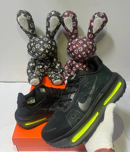 Nike Vomero Premium Black/Anthracite/Volt
NEW ARRIVALS 😇
36-45 AVAILABLE 🤩
230 dhs💓

Zain242
♥️♥️♥️