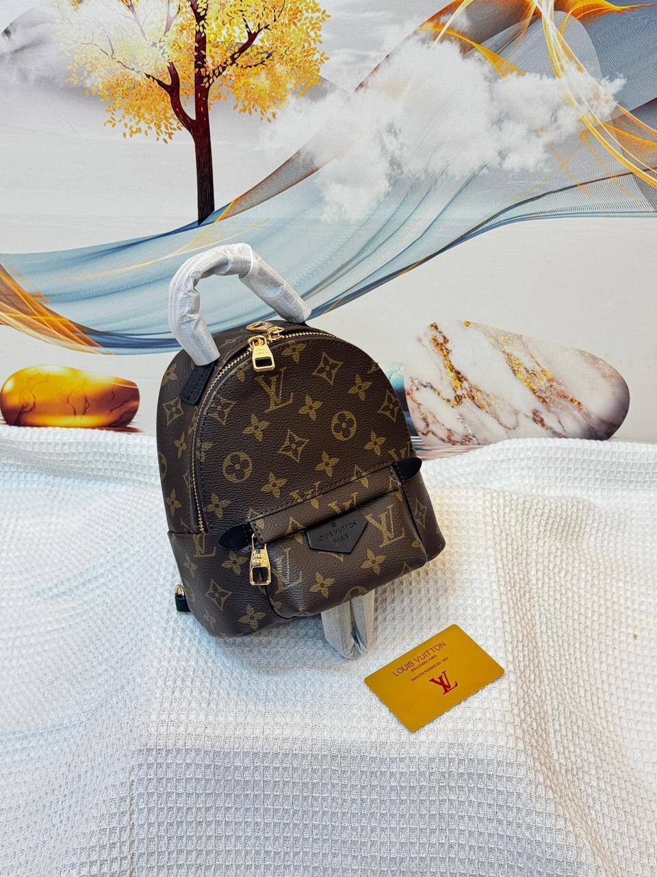 LV
Best quality

With box’s
🎁🎁🎁

105 dhs💓
size 18cm

Zain158
♥️♥️♥️