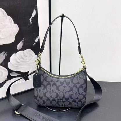 Coach 

65 dhs✅

Zain232
♥️♥️♥️