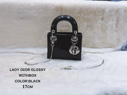 Chanel ᴘᴀʀᴛʏ ʙᴀɢ 
ɢᴏʟᴅᴛᴏɴᴇ/ʟᴏɴɢ ᴄʜᴀɪɴ
ᴡɪᴛʜʙᴏx🎁🎁🎁

ʟᴀᴍʙsᴋɪɴ ᴍᴀᴛᴇʀɪᴀʟ
sɪᴢᴇ:𝟐𝟓ᴄᴍ
100 dhs💓

Zain56
♥️♥️♥️